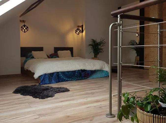 Kwiat Lotosu 옐레니아구라